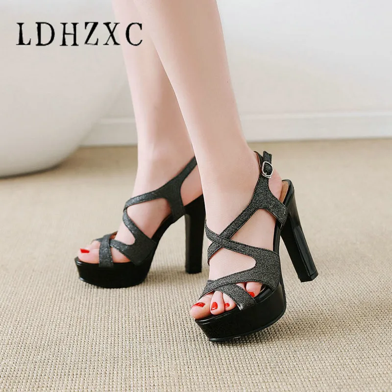 

LDHZXC Women Sandals Peep Toe Western Style Sandals Buckle Square High Heels Shoes Platform Size 34-43 square Heels