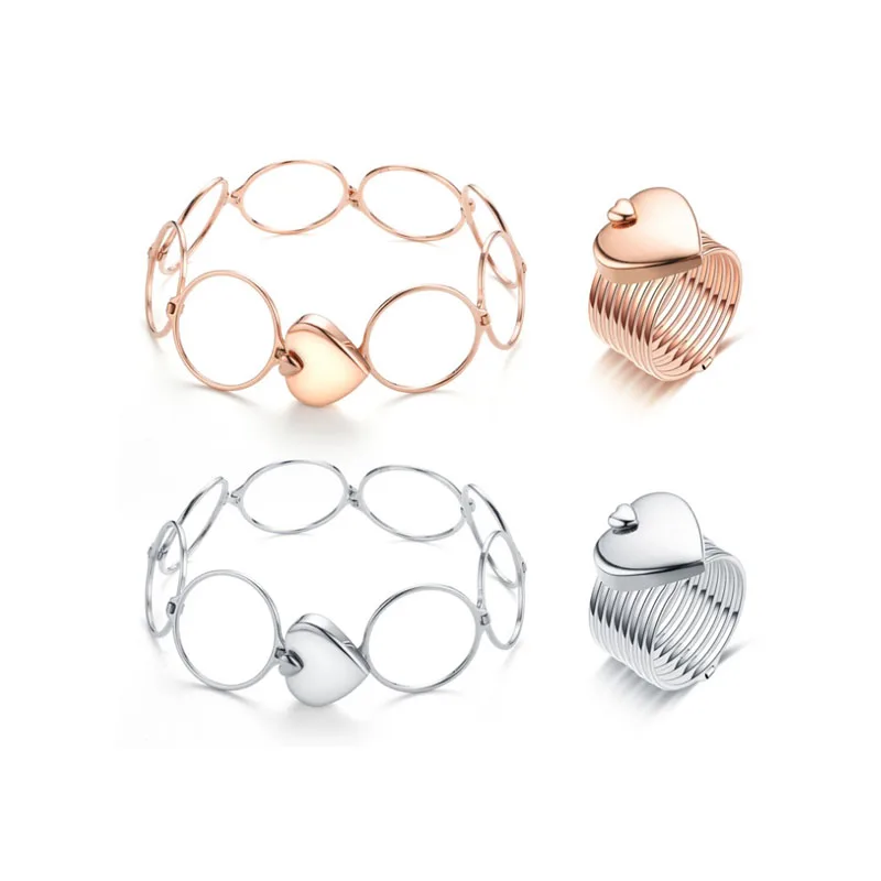 

Love Heart Folding Retractable Rings With Hand Chain Magic Deformable Dual Use Jewelry For Women Girls Gifts 2019