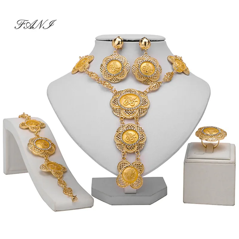 

Fani 2019 Nigerian Wedding woman accessories jewelry set Fashion African Bridal Jewelry Set Dubai Gold Colorful Jewelry Set