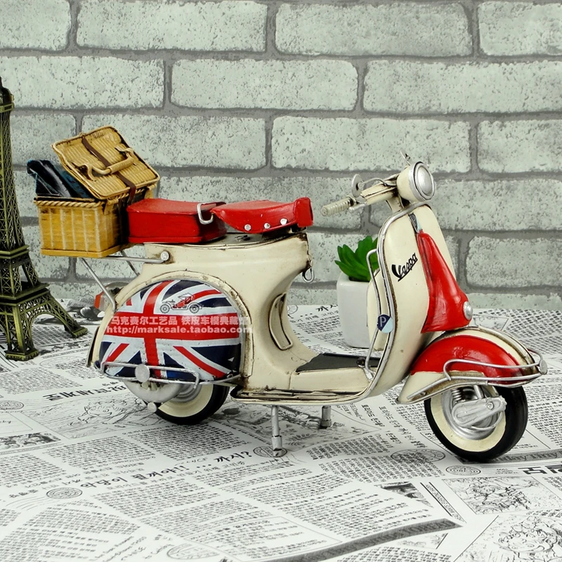 Goedkoop Retro Itali euml; Stijl Handgemaakte Metalen Motorcycle Model Manual Home Decoratie Kunst en Ambachten Voor Eethuis Verjaardag scooter