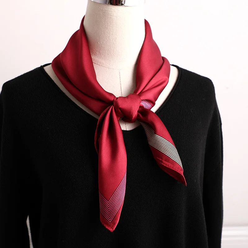 Новые шелковые шарфы, Женский Повседневный Шарф с геометрическим рисунком, квадратный элегантный женский шейный платок для офиса, бандана, шаль 70*70 см
