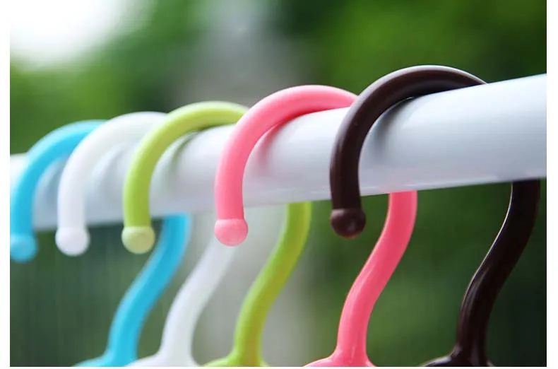 4415386451_985689983