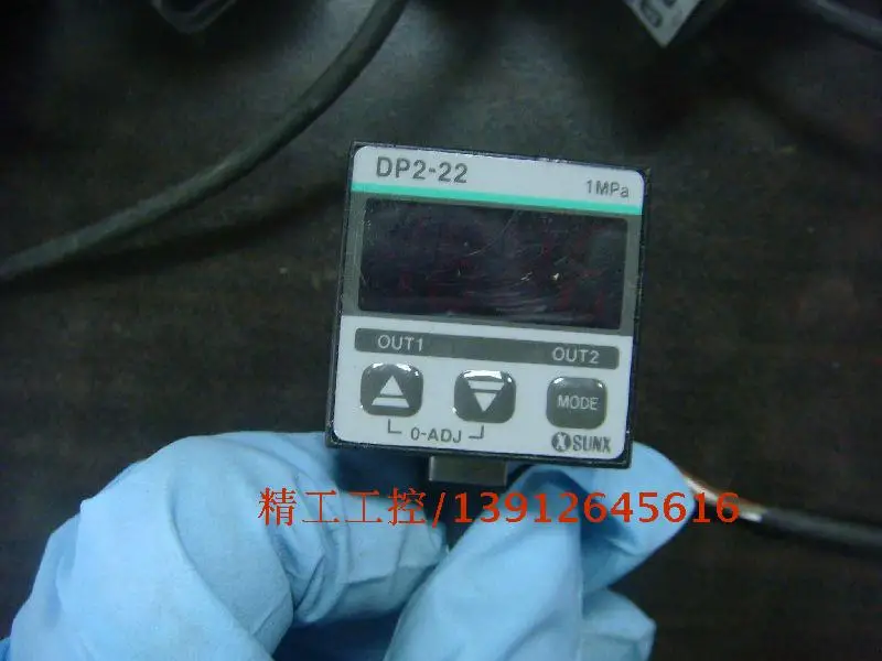 

[SA] Japan SunX pressure sen-sor pressure switch DP2-22 9 into a new kind of analog --2PCS/LOT