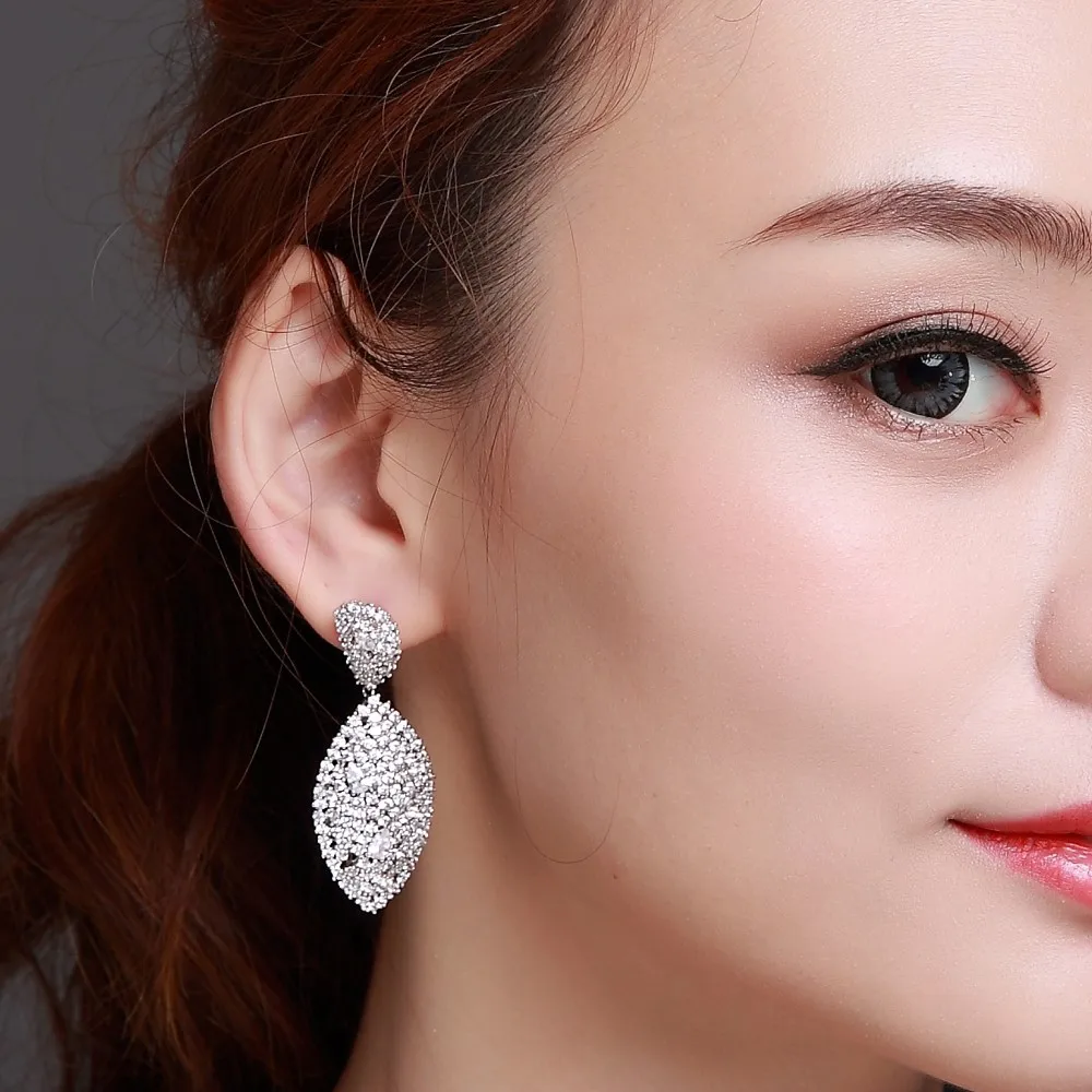 Sweet Look Women Romantic Drop Earring White Color High Quality Cubic