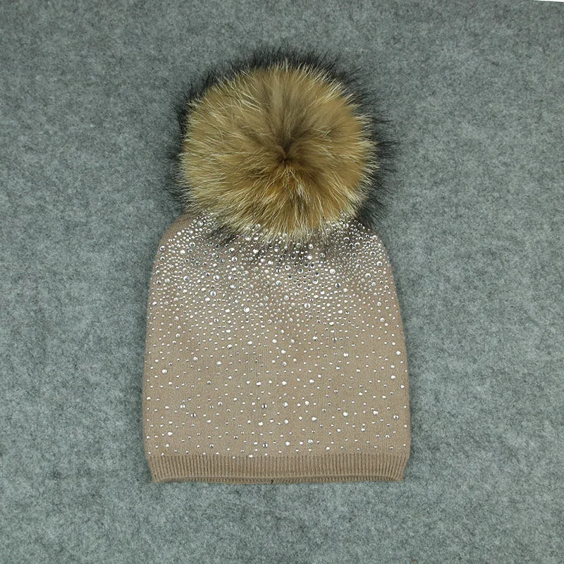 KUE019 Natural Fur Pom pom Knitted Hat Winter Wool Women Genuine Fur Ball Bobble Knit Beanies Bonnet Bones Skullies Rhinestone