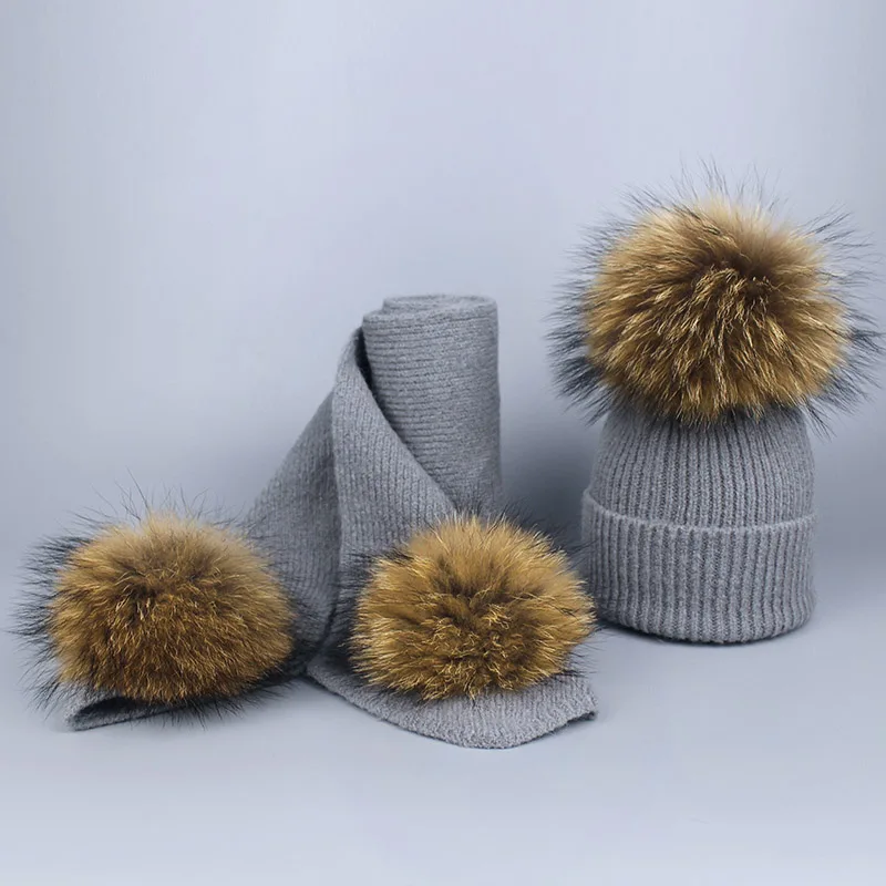 Зимние женские модные вязаные шапки и шарфы с натуральным мехом енота помпоны детская зимняя шапка для новогодних подарков - Цвет: Dark Gray 3 Balls