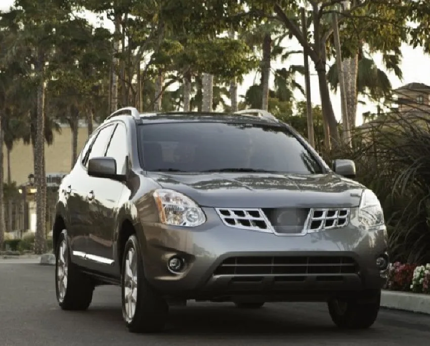2011_nissan_rogue_ 7
