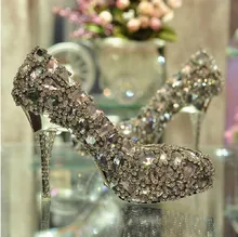 Ultra-luxuriösen Damen Großen Diamanten party kleid schuhe Satin Oberen Stiletto Frauen shinny bunten strass Hochzeit schuhe