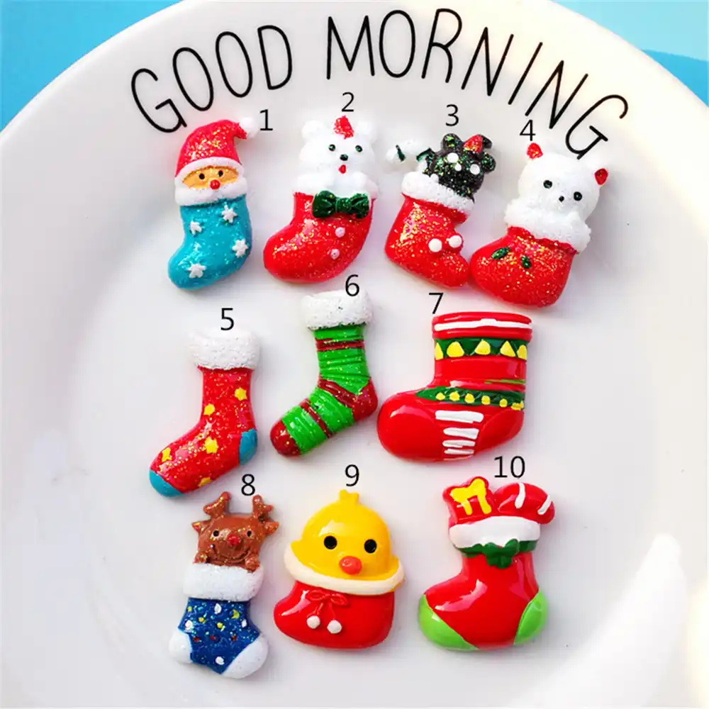 10個かわいいクリスマス靴下売春樹脂カボションdiyのスクラップブッキングの装飾工芸品電話バッグ帽子の装飾 フィギュア ミニチュア Aliexpress