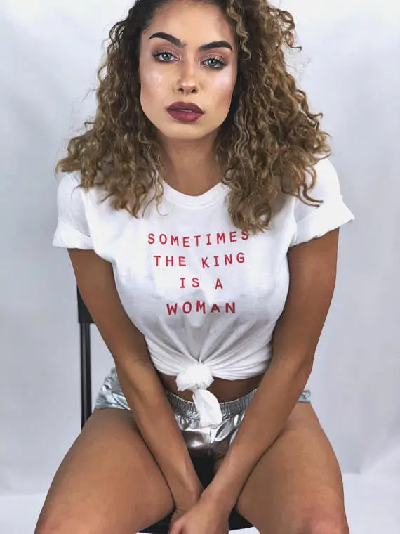 A veces el rey es una camiseta de mujer de moda camiseta de mujer grunge lema estético camiseta tumblr verano camisetas de algodón A veces el rey es una camiseta de mujer de moda camiseta de mujer grunge lema estético camiseta tumblr verano camisetas de algodón