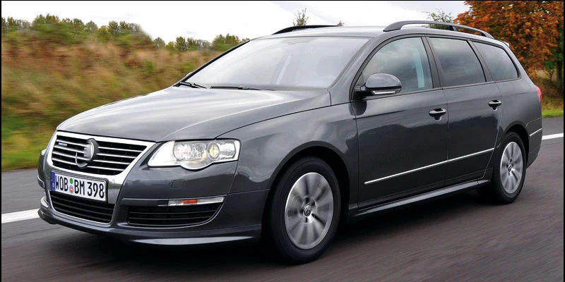 Volkswagen-Passat-Variant-20107-1