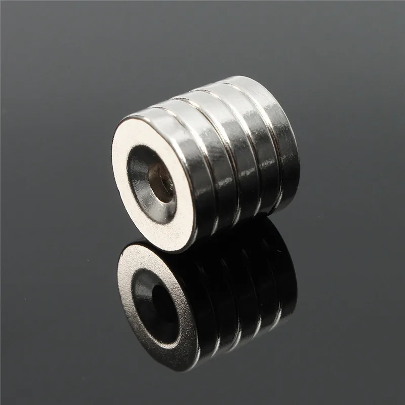 

10pcs 15 x 3mm Hole 4mm N50 Magnets Strong Ring Round Rare Earth Neodymium Magnets 15mm x 3mm Permenent Magnet Hot