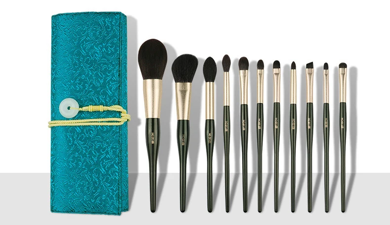 

11pcs/set Makeup brushes set with bag Powder sculpting highlighter eye shadow contour concealer detail eye blending brush
