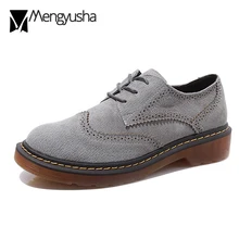 Натуральная кожа обувь с перфорацией типа «броги» Винтаж Резьба Лоскутные туфли на плоской подошве женщина Оксфордские ботинки на шнуровке обувь на платформе Размер 34-43