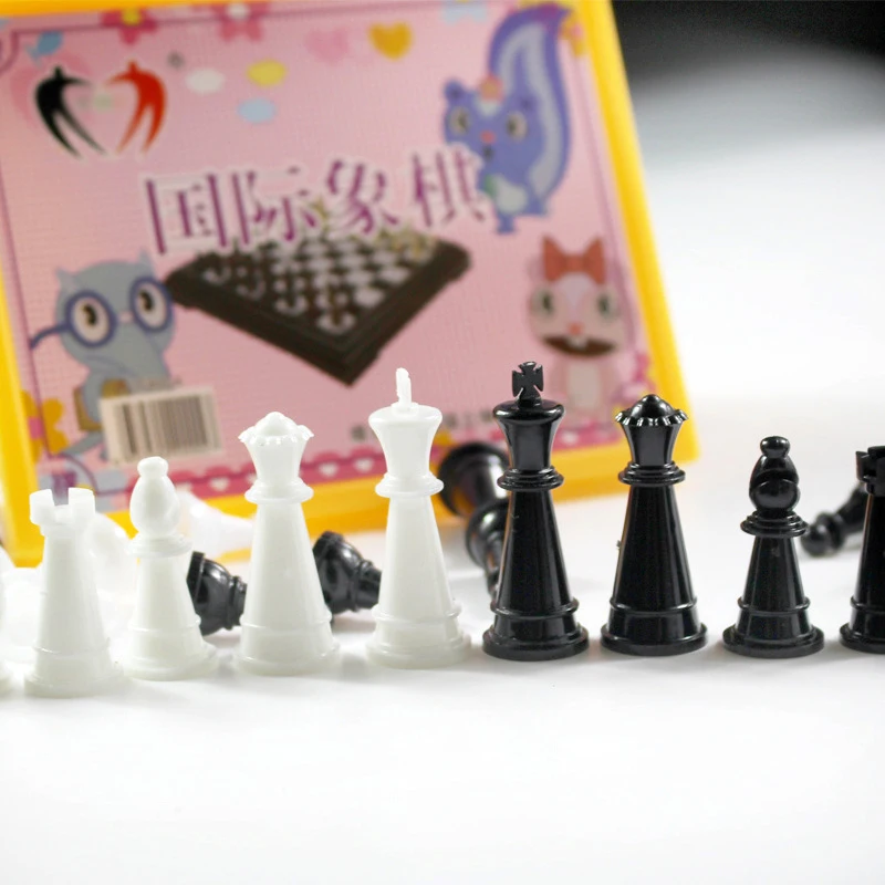 Hot Small Box Loading Chess Magnetic Mini Portable Plastic Chess Set Board Games For Friends Children's & Kid Entertainment Gift Hot Small Box Loading Chess Magnetic Mini Portable Plastic Chess Set Board Games For Friends Children's & Kid Entertainment Gift