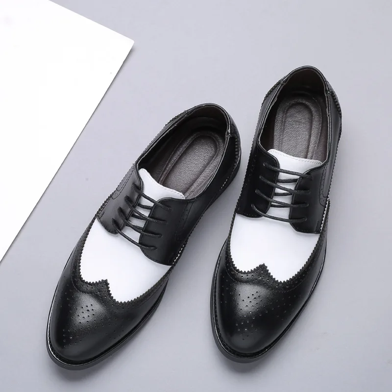British Style Men's Trend Pointed Toe Brogues Shoes Men Wedding Leather Dress Shoes Black With White Formal Men