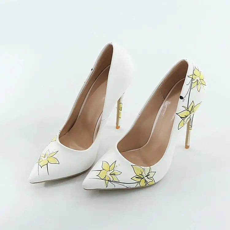 

White Leather Light Yellow Flowers High Heels Pumps Women Chic Pointed Toe Slip on Ladies Banquet Stilettos Wedding Shoes Woman