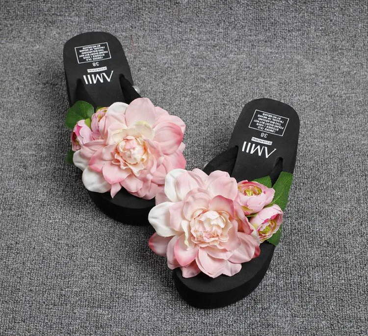 2019 New Summer Anti-skid Hand Flowers Beach Slippers Womens Most Comfortable Wedge Flip Flop Shoes Cheap50