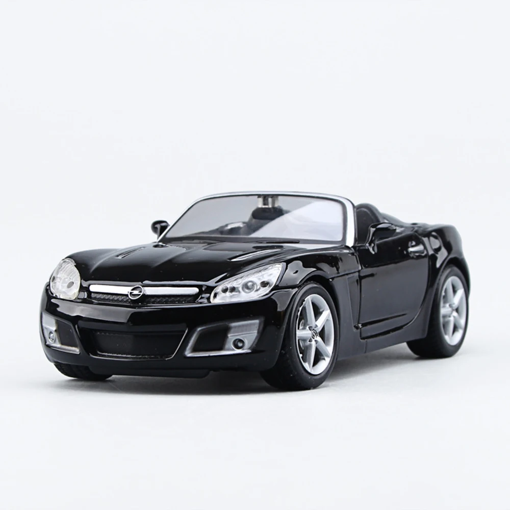 

High Simulation Scale 1:24 Opel Car Model Alloy Model Car For Children Kids Gift Car Model For Collection Free Shipping