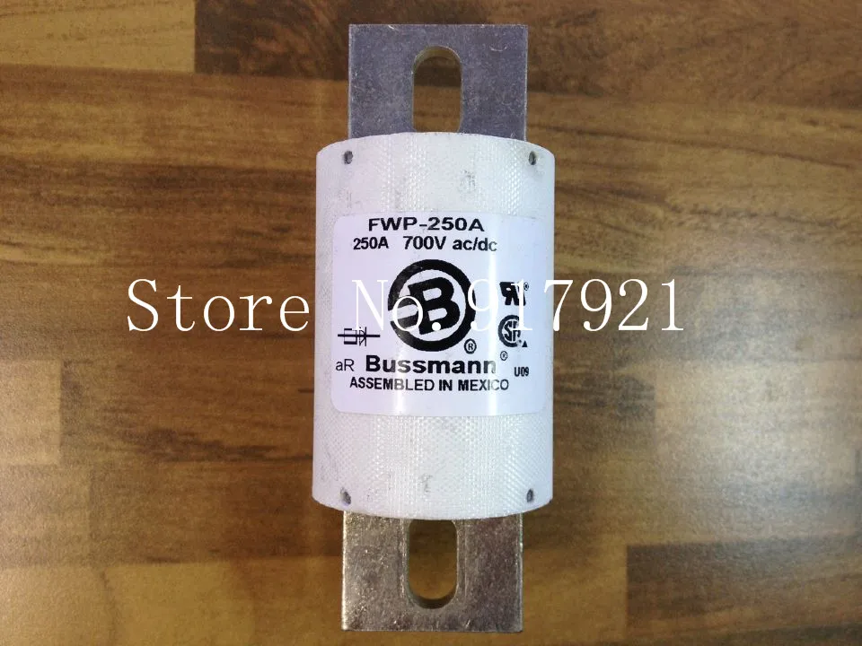 

[ZOB] The United States Bussmann FWP-250A BUSS 700VAC/DC fuse fuse original --2pcs/lot