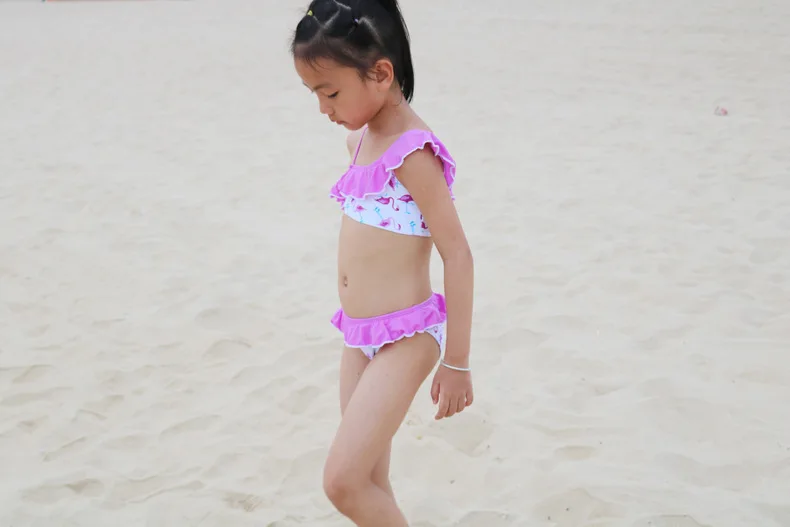 

2019 Summer New Cartoon Flamingos Pattern Kids Bikini Children's Swimwear Split Bikini Ruffle Swimsuit for Girls 2-14 Years