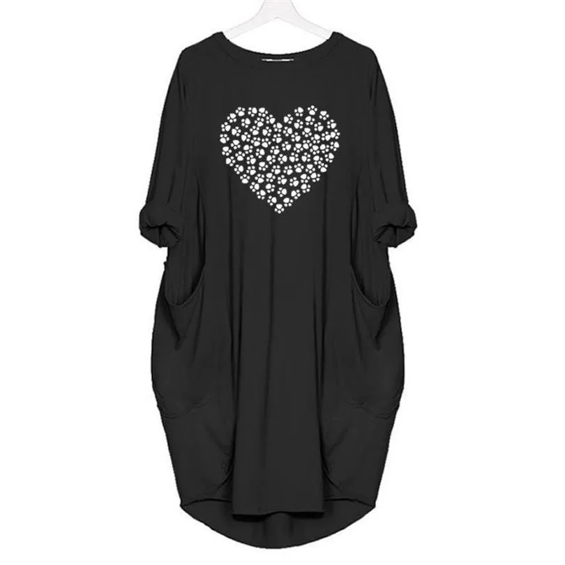 Новая модная футболка для женщин карманное сердце лапа собаки буквенный принт женские Топы Harajuku укороченная уличная одежда Графические футболки для женщин - Цвет: Черный