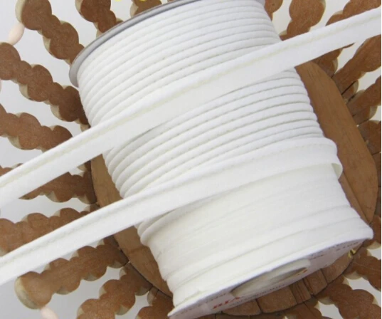 

Free shipping-Cotton Bias Piping,Piping tape,bias Tape with cord,size:12mm,1/2" 50meter, DIY garment handmade,color ivory white