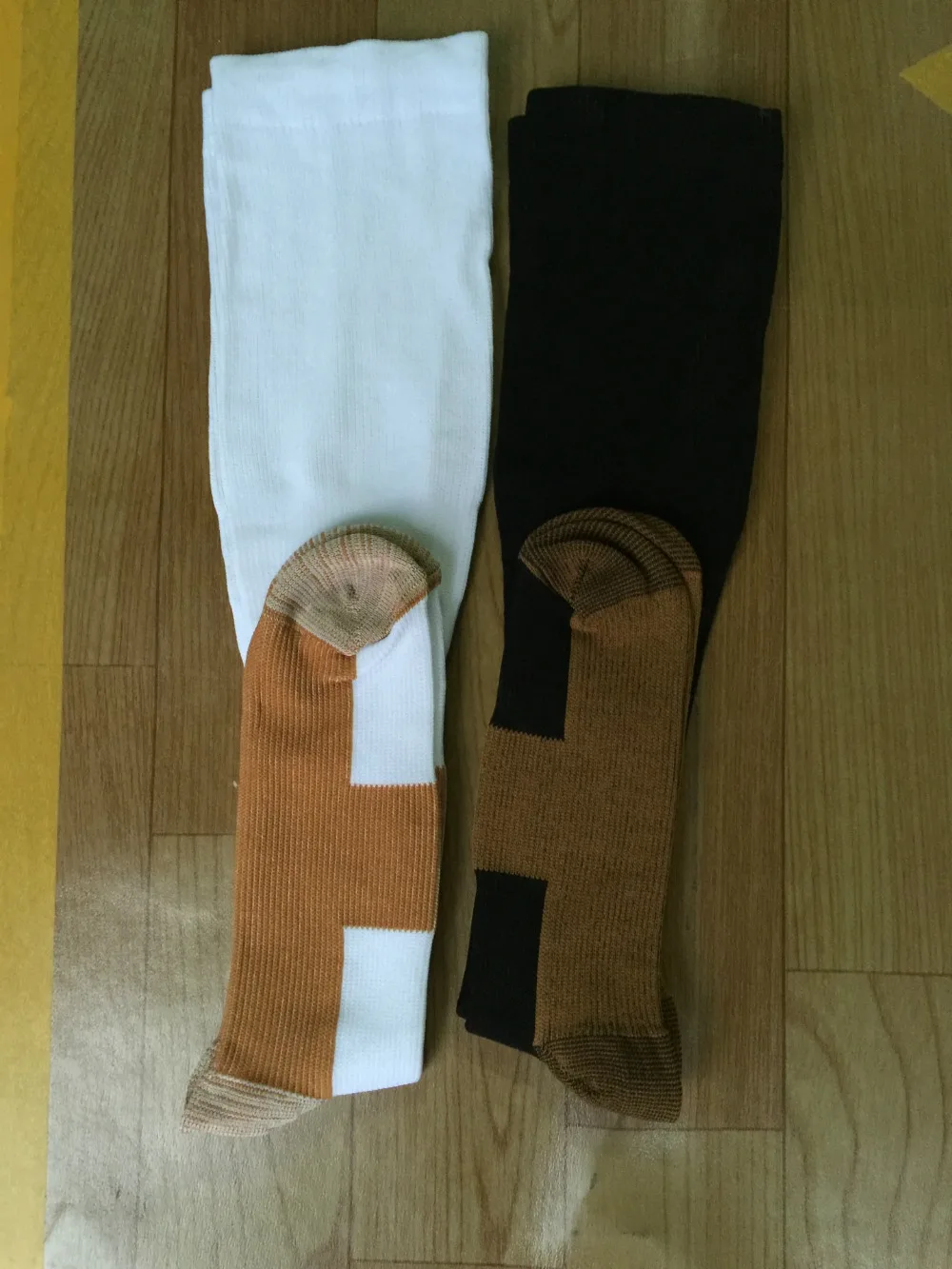 Новые модные медные носки для мужчин и женщин теплые однотонные Гольфы с открытым носком унисекс Компрессионные гольфы
