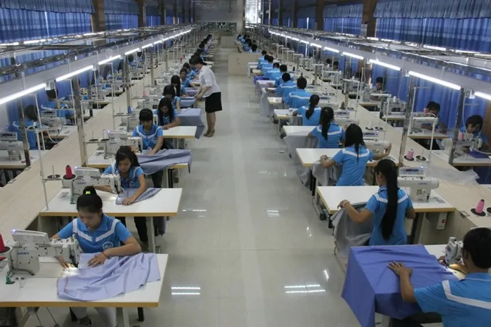 b5692ac6564f4cda9c6b07b1c4135026