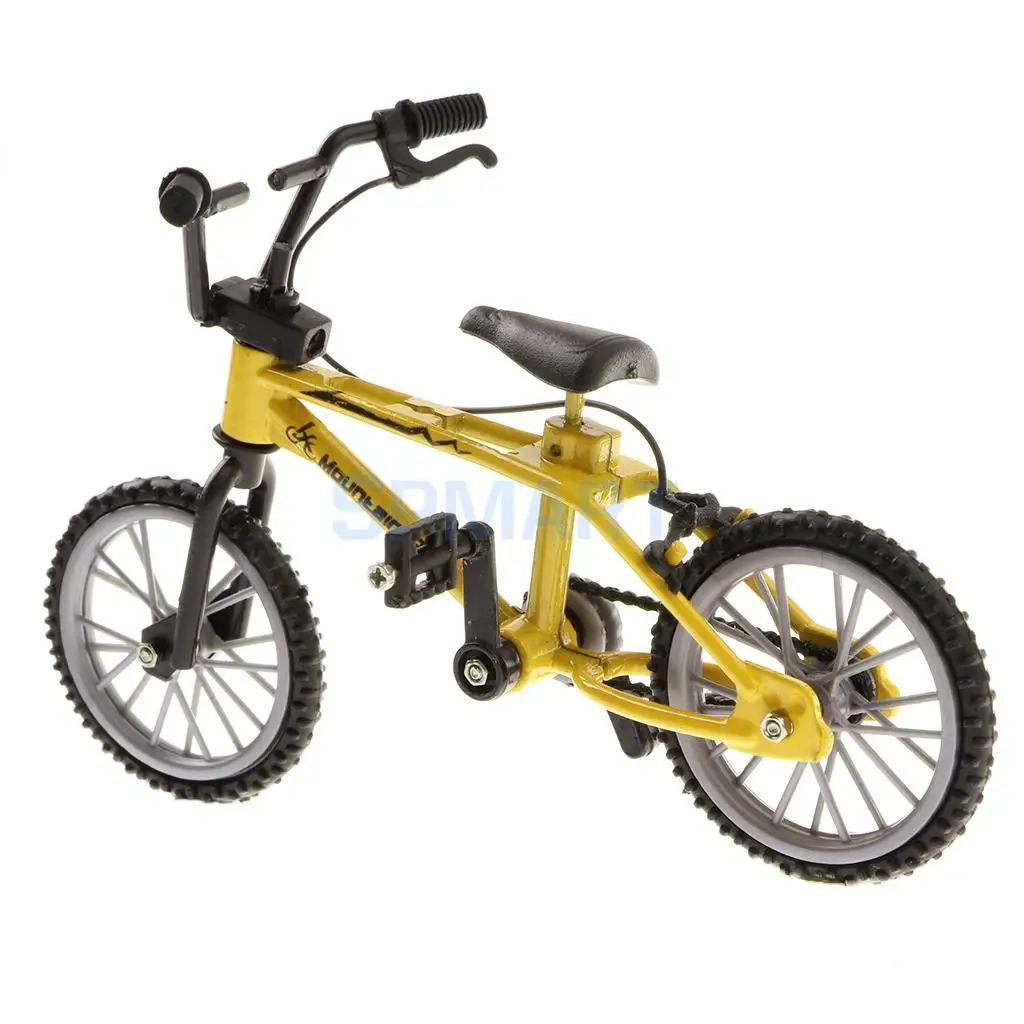MagiDeal 1:24 Scale Mini Alloy Finger Bike Bicycle Diecast Model Desk Gadget Toy Children Friends Novelty Gift Ornament