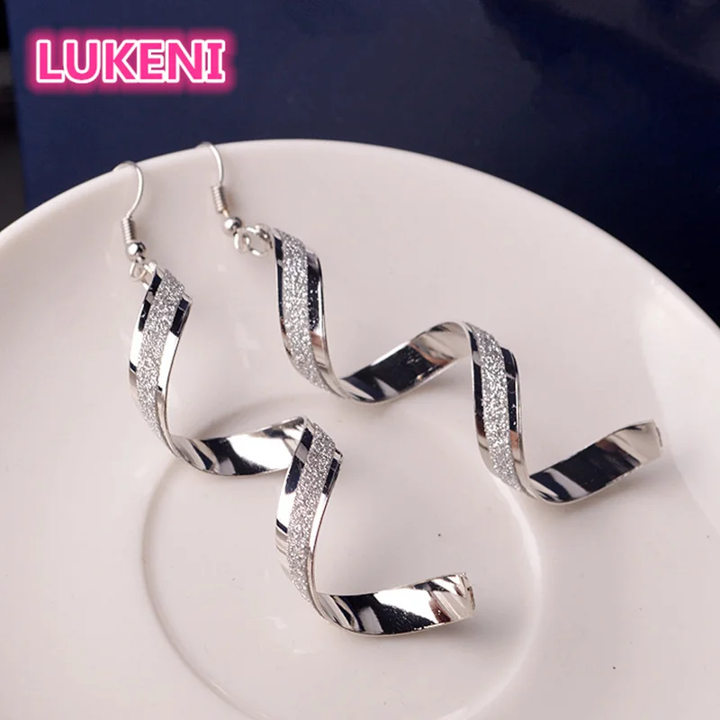 

Fashion woman's earrings 1 pair new Titanium steel jewelry earrings retro style small ladies wild frosted earrings Free shipping