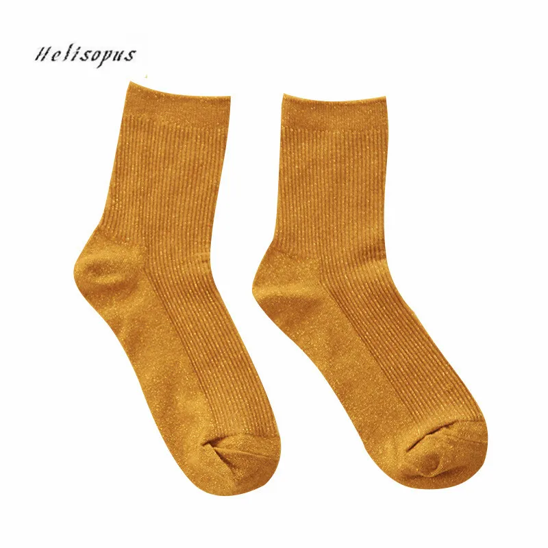 золотые носки. носки золотого цвета. золотистые носки. золотые носки. золотые носки женские.