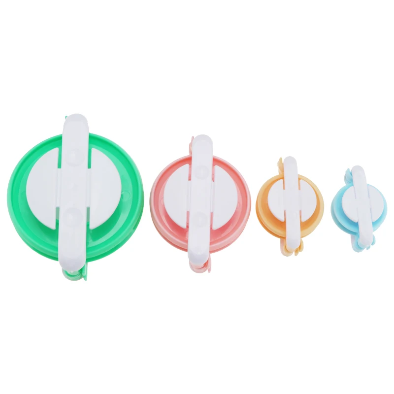 

1 Set of 4 sizes to make essential pompom pompom ball weaver needle DIY knitting tool random color