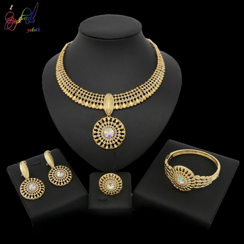 latest simple gold necklace designs 2019