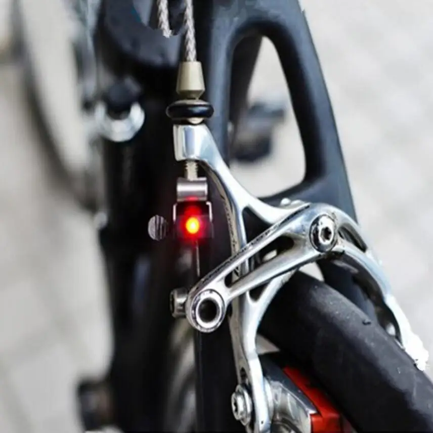 

Portable Mini Brake Bike Light Mount Tail Rear Bicycle Light Cycling LED Light High Brightness Waterproof red LED lamp BL1901