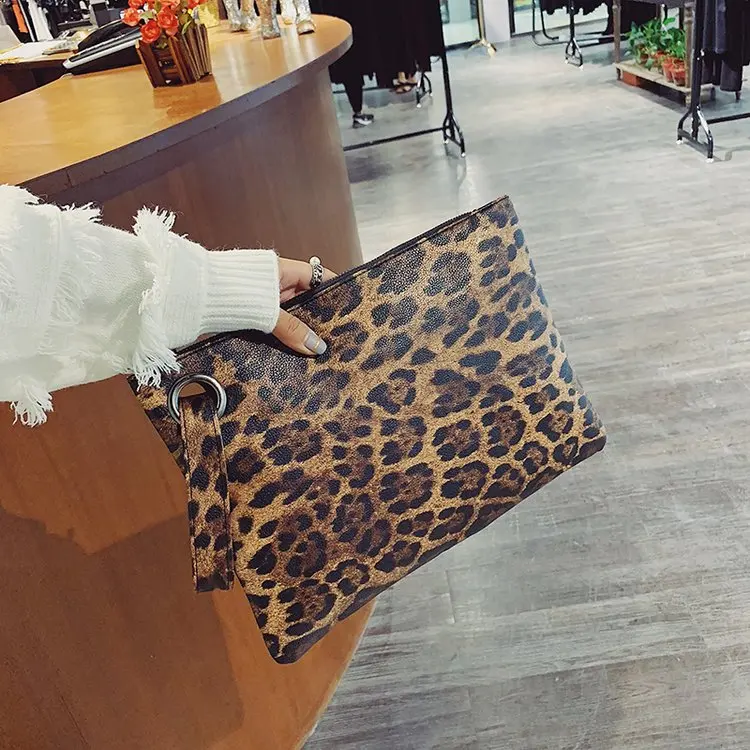 BARHEE/Европейская мода; женские сумки Клатчи леопардовой расцветки из искусственной кожи с принтом животных; кошелек-конверт; ручная сумка в стиле панк; крутой стиль; Новинка - Цвет: brown