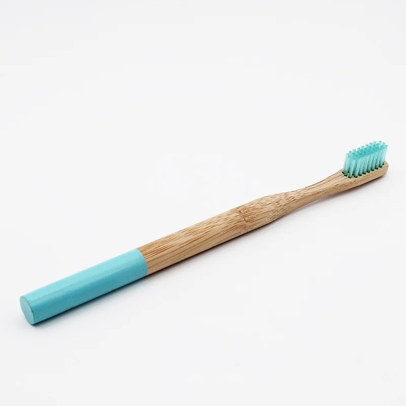 500 шт бамбуковая зубная щетка круглая бамбуковая ручка черная щетина для взрослых Tandenborstel деревянная ручка низкая углеродная зубная щетка - Цвет: Зеленый