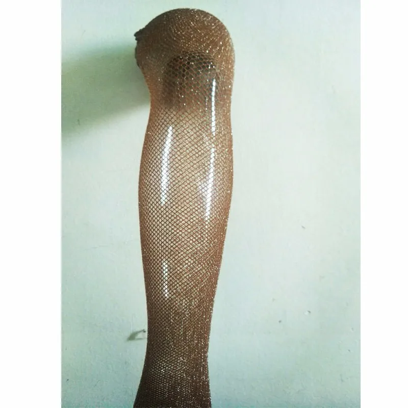 Ботфорты серебристые. Белые блестящие чулки. Колготки нейлоновые блестящие. Белые блестящие чулки. Колготки в сеточку блестящие.