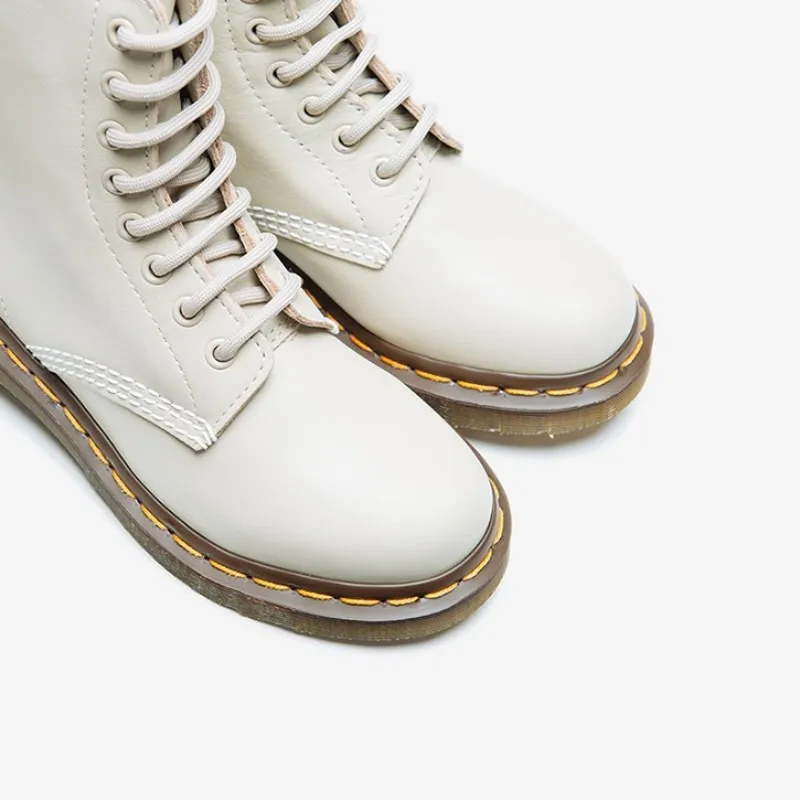 Женские ботинки из натуральной кожи на шнуровке в английском стиле; Новинка года; байкерские ботильоны на низком каблуке; Повседневная Уличная обувь на платформе