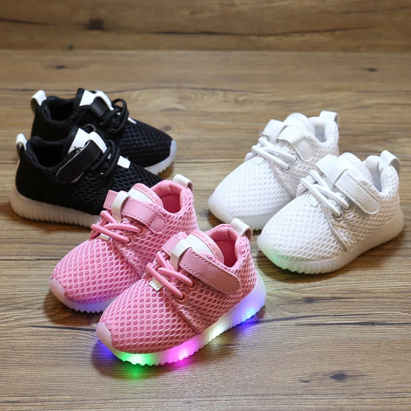 Children's Red Tennis Shoes 1-3-6y Baby Toddler Soild Breathable Baby Sports Shoes LED Belt Light Casual Shoes Luminous Sneakers