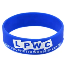 OneBandaHouse персонализированный дизайн тисненый силиконовый браслет