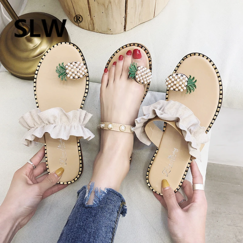 

Woman Shoes Luxury Flat Slippers 2019 New Women Slides Low Designer T Summer Sliders Rome Basic Rubber Sweet PU Low Slides