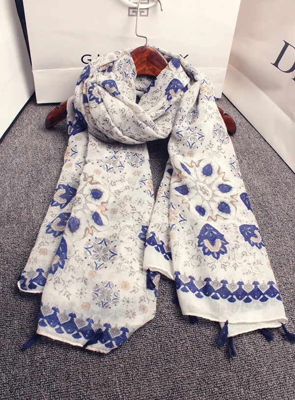 

2018 New Bohemian Totem Pattern Print Ethnic Style Oversized Tassel Cashew Flower Pattern Print 100% Cotton Women's Scarf Shawl