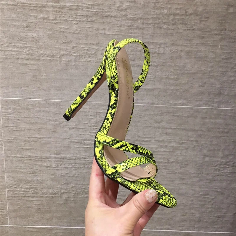 

2019 Summer Women Sexy Thin High Heels Neon Sandals Gladiator Snake Skin Slingback Sandals Luxury Designer Serpentine Sandals