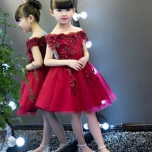 Новые платья с открытыми плечами для девочек, держащих букет невесты на свадьбе, с аппликацией, торжественное праздничное платье для девочек на день рождения, Красное Кружевное бальное платье принцессы