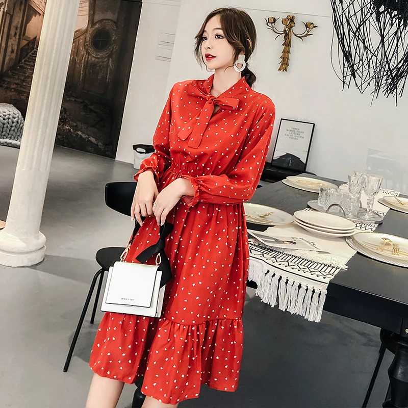 Baratos BGTEEVER 2019 vestido de gasa con estampado de corazones con cuello de lazo de primavera para mujer pantalones acampanados con elástico en la cintura manga vestido femenino elegante Línea A Vestidos