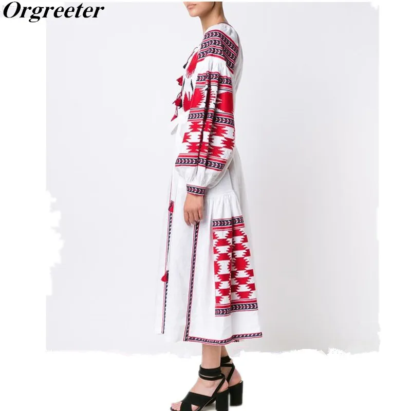 

2018 new plus size Women Bohemian Dress ukraine Vita Kin sexy pattern embroidery long O-Neck maxi dress Vestidos