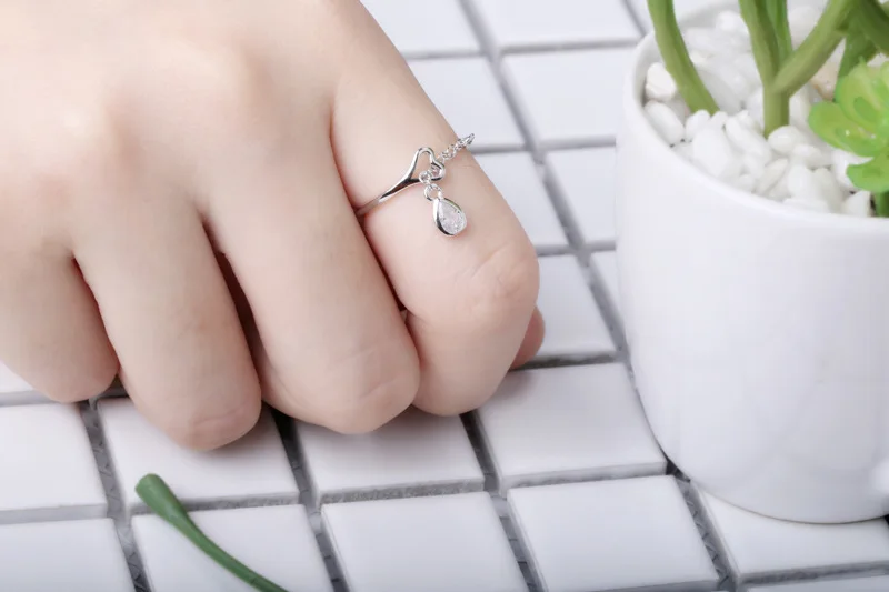 Simple Chic Open Adjustable Water Drop Pendant Rings Creativity Women Fashion Jewelry Wedding Party Ring Gift