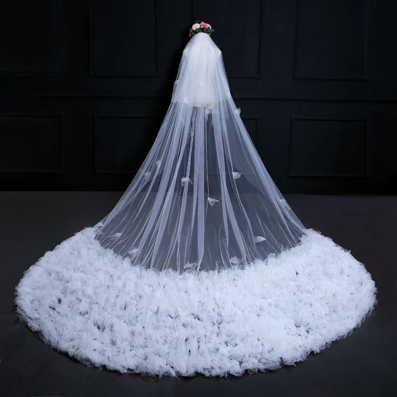 

Luxury 3.8 Meters Long Snowflake Big Tail Double Layer Lace Fabric With Hair Comb Cover Gauze Cathedral Bride Wedding White Veil
