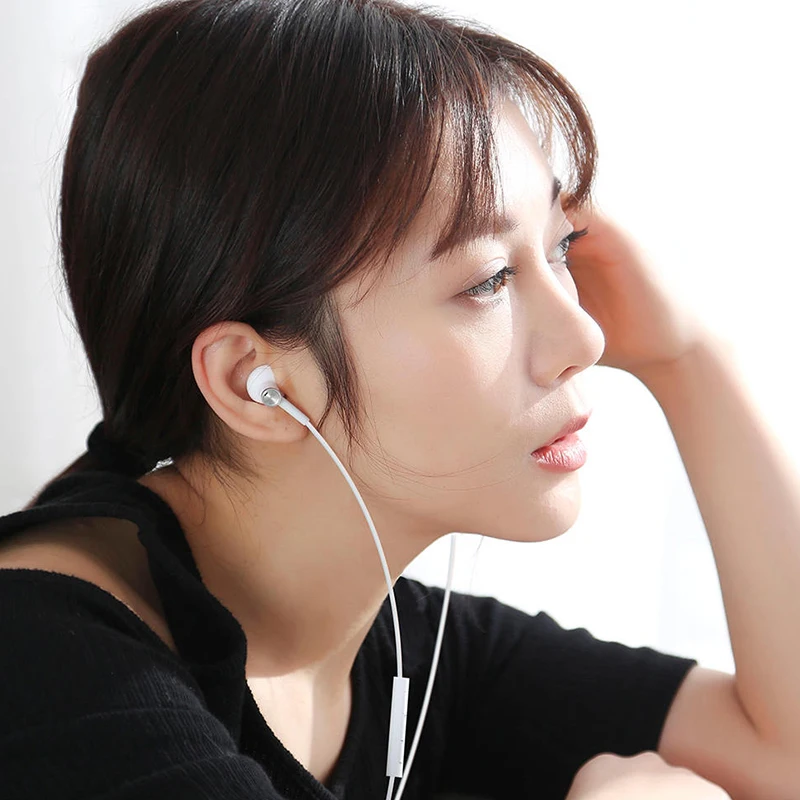 Original Xiaomi Mi Dual Driver Earphone Half-In-Ear Dynamic piezoCeramic Hybrid DC MEM Mic Tenacity Wire Control L-Shape Plug